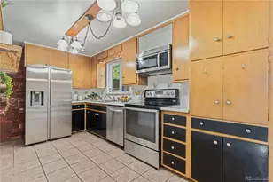 382 Zion St, Aurora, CO 80011 - Photo 8
