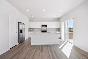 9423 Danube St, Commerce City, CO 80022 - Photo 4