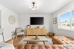 200 Dianna Dr, Lone Tree, CO 80124 - Photo 4