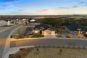 3202 Wingspan Pt, Castle Rock, CO 80108 - Photo 2