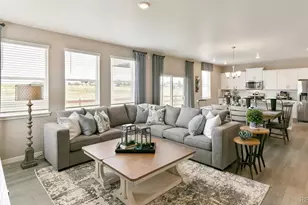 850 N Clubview St, Watkins, CO 80137 - Photo 2