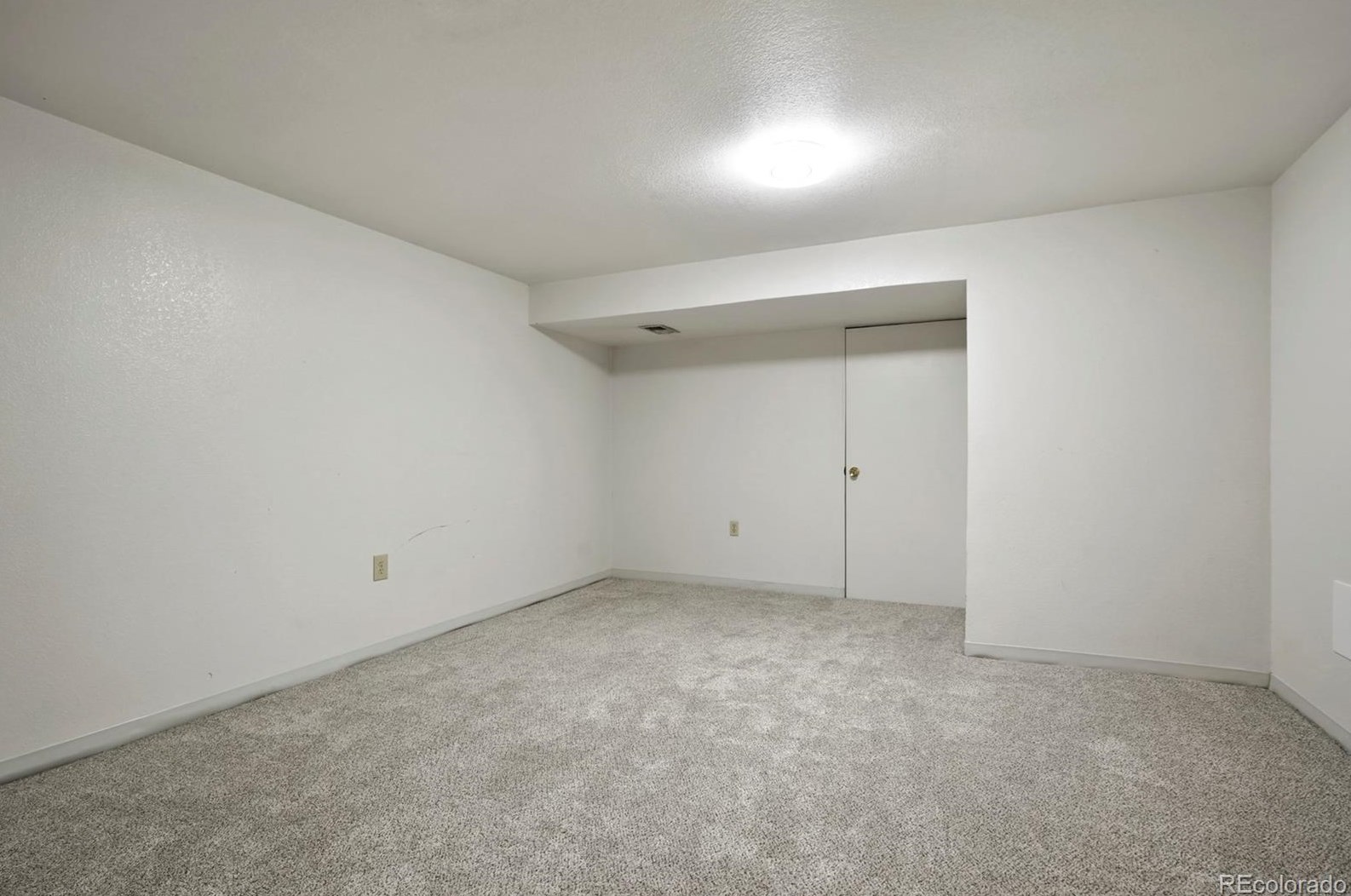1521 Ventura St, Denver CO  80017-5352 exterior