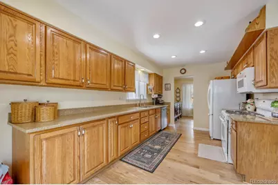 15681 E Jefferson Avenue, Aurora, CO 80013 - Photo 12