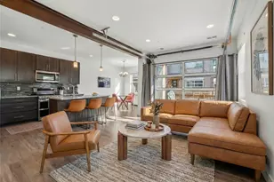 19518 E Sunset Cir, Aurora, CO 80015 - Photo 1