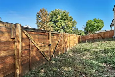1305 S Laredo Court, Aurora, CO 80017 - Photo 28