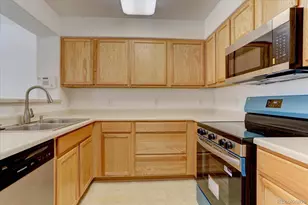 5733 S Addison Ct, Aurora, CO 80016 - Photo 6