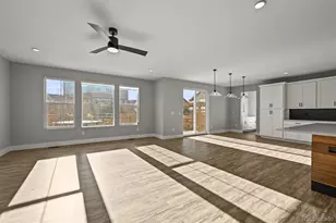 8376 Basalt Dr, Littleton, CO 80125 - Photo 4