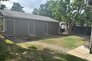 2219 S Ogden St, Denver, CO 80210 - Photo 4