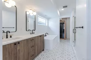 2660 S Acoma St, Denver, CO 80223 - Photo 12