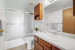 13850 E Marina Dr, Aurora, CO 80014 - Photo 28