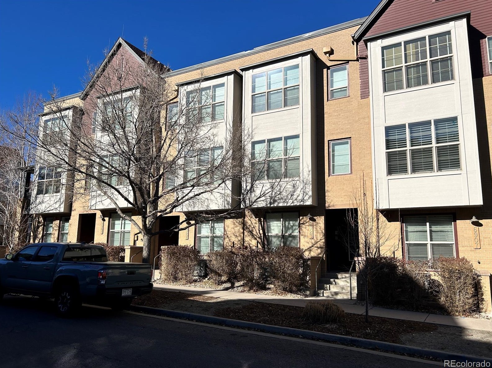 6927 Virginia Pl, Denver, CO 80226-3320