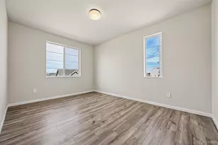 24377 E River Front Dr, Aurora, CO 80019 - Photo 6