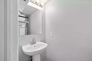 19770 E Lasalle Dr, Aurora, CO 80013 - Photo 14