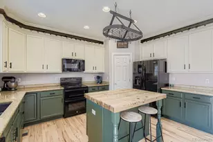 23594 E Arkansas Pl, Aurora, CO 80018 - Photo 10