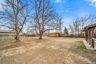 2228 Newark St, Aurora, CO 80010 - Photo 34