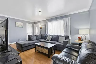 871 Victor Street, Aurora, CO 80011 - Photo 4