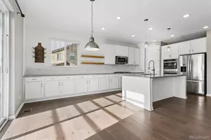 4825 S Riviera Way, Aurora, CO 80015 - Photo 14