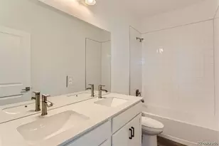 170 S Vandriver Wy, Aurora, CO 80018 - Photo 6