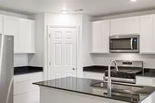 21256 E 65th Dr, Aurora, CO 80019 - Photo 2