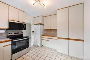 8742 E Amherst Dr, Denver, CO 80231 - Photo 6