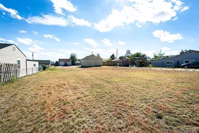 650 Washington Avenue, Bennett, CO 80102 - Photo 4