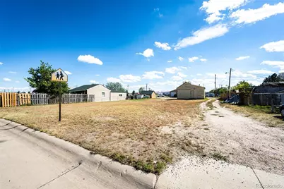 650 Washington Avenue, Bennett, CO 80102 - Photo 10