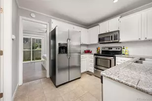 1148 S Ventura Cir, Aurora, CO 80017 - Photo 10