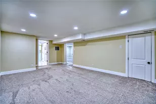 970 W 1st Ave, Broomfield, CO 80020 - Photo 18