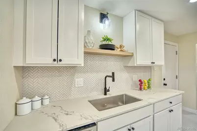 970 W 1st Avenue, Broomfield, CO 80020 - Photo 10