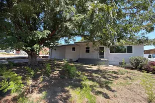 47 Amherst Ave, Pueblo, CO 81005 - Photo 2