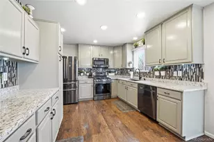 5726 Prairie Cir, Longmont, CO 80504 - Photo 6