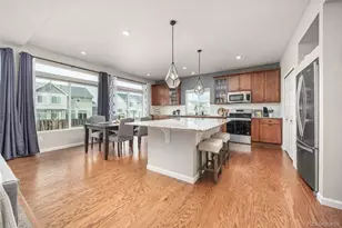 119 S Oak Hill Ct, Aurora, CO 80018 - Photo 10