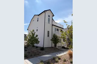 18211 E 51st Avenue, Denver, CO 80249 - Photo 2