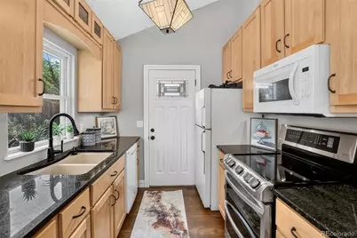 18574 E Layton Place, Aurora, CO 80015 - Photo 8