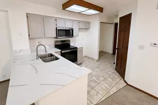 810 S Vance St, Lakewood, CO 80226 - Photo 14