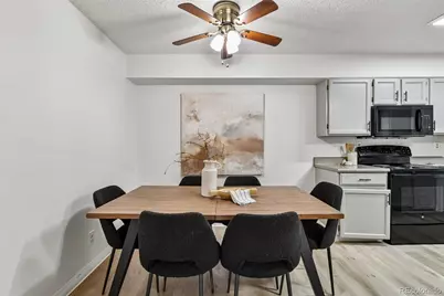 1075 S Elkhart Way #202, Aurora, CO 80012 - Photo 4