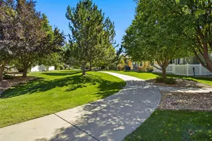 1021 Village Cir, Erie, CO 80516 - Photo 20