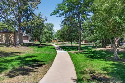 1306 S Carson Way, Aurora, CO 80012 - Photo 34