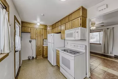 704 S 1st Avenue, Brighton, CO 80601 - Photo 6