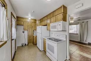 704 S 1st Ave, Brighton, CO 80601 - Photo 6