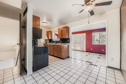 4005 S Pitkin Way, Aurora, CO 80013 - Photo 4