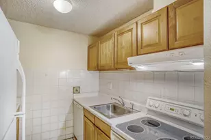 2 Adams St, Denver, CO 80206 - Photo 8