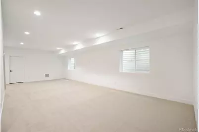290 Monroe Street, Denver, CO 80206 - Photo 14