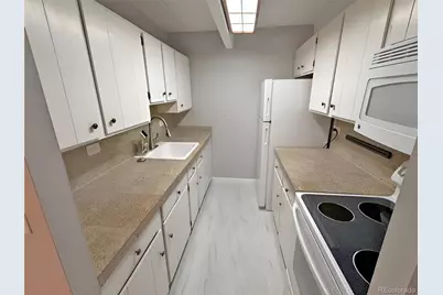 8060 E Girard Avenue #813, Denver, CO 80231 - Photo 10