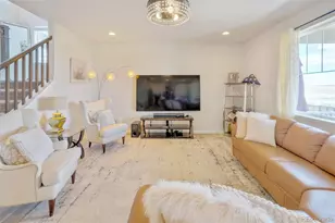 188 S Waterloo St, Aurora, CO 80018 - Photo 6