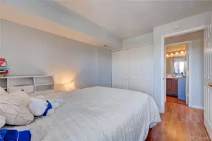 1075 S Elkhart Way, Aurora, CO 80012 - Photo 10
