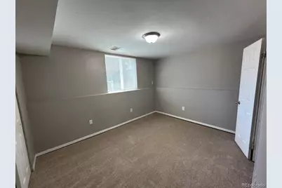 3762 S Danube Circle, Aurora, CO 80013 - Photo 8