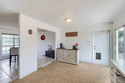 2591 S Naples Way, Aurora, CO 80013 - Photo 4