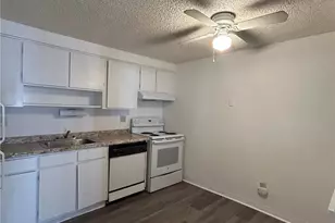 1306 S Parker Rd, Denver, CO 80231 - Photo 2