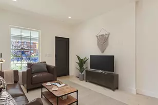 11 Pennsylvania St, Denver, CO 80203 - Photo 6